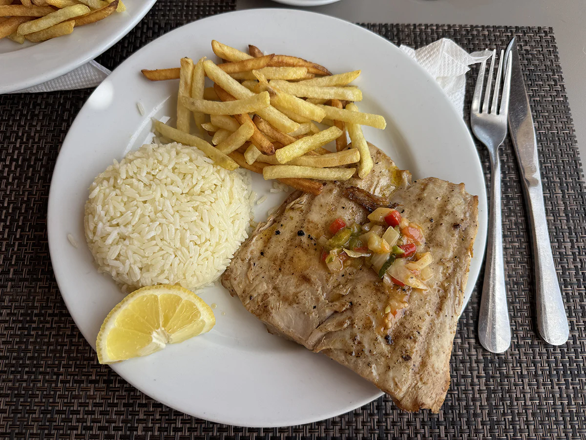 donde comer sal cabo verde