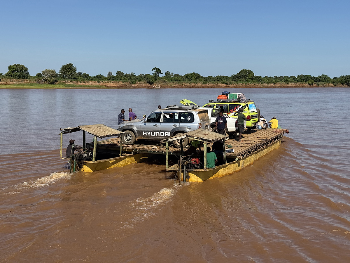 transporte 4x4 tsiribihina madagascar