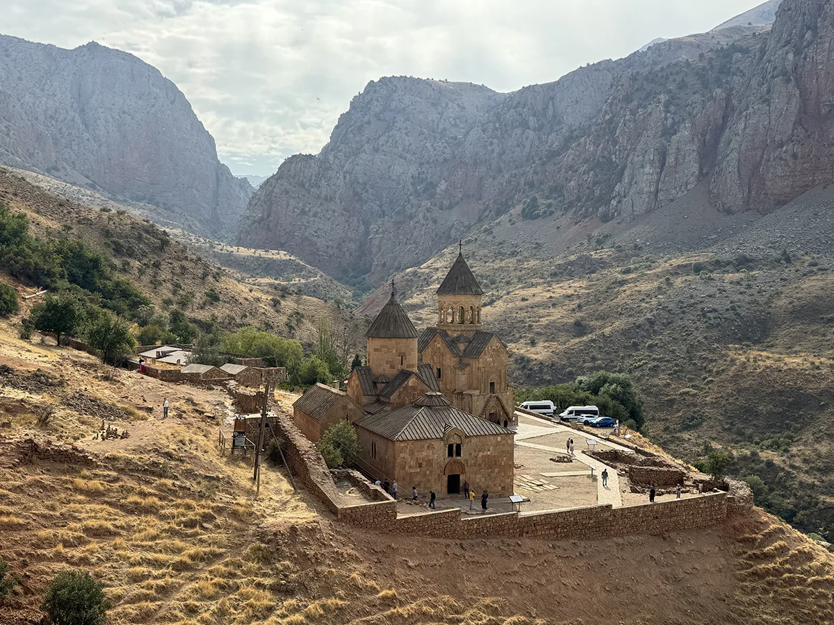 como visitar Noravank por libre armenia (1) como visitar Noravank por libre armenia (1)