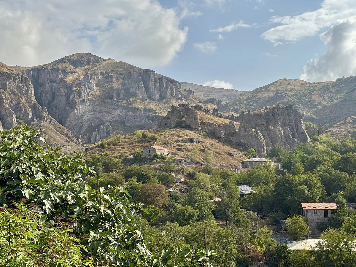 vistas desde goris que ver y hacer vistas desde goris que ver y hacer